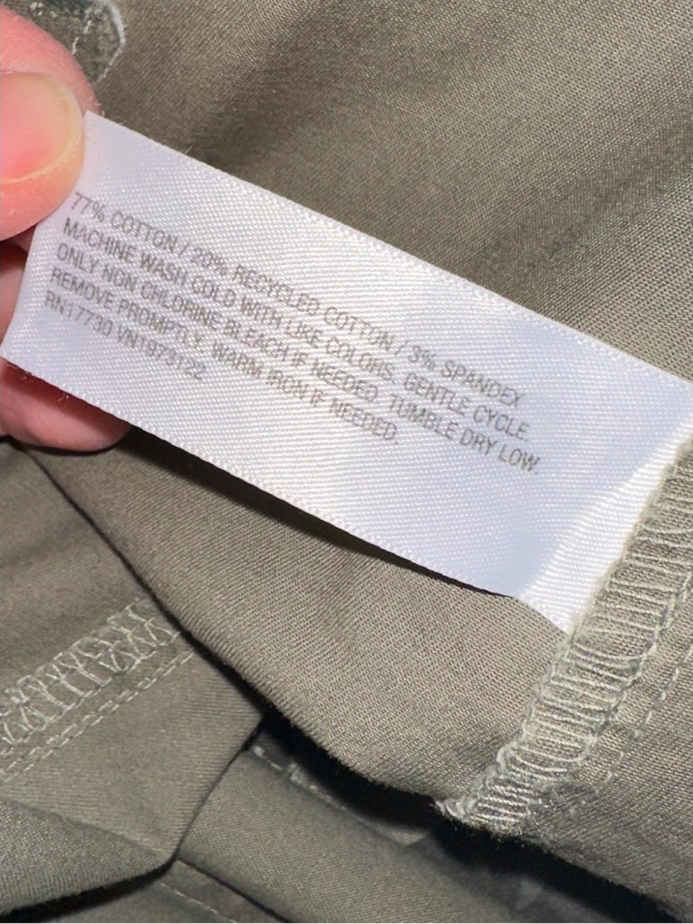 Universal Thread Mid-Rise Barrel Leg Cargo Pants, size 12 - Picture 5 of 5